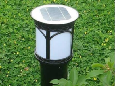 太陽(yáng)能草坪燈粘接案例，聚力電子電器密封膠為您排憂解難